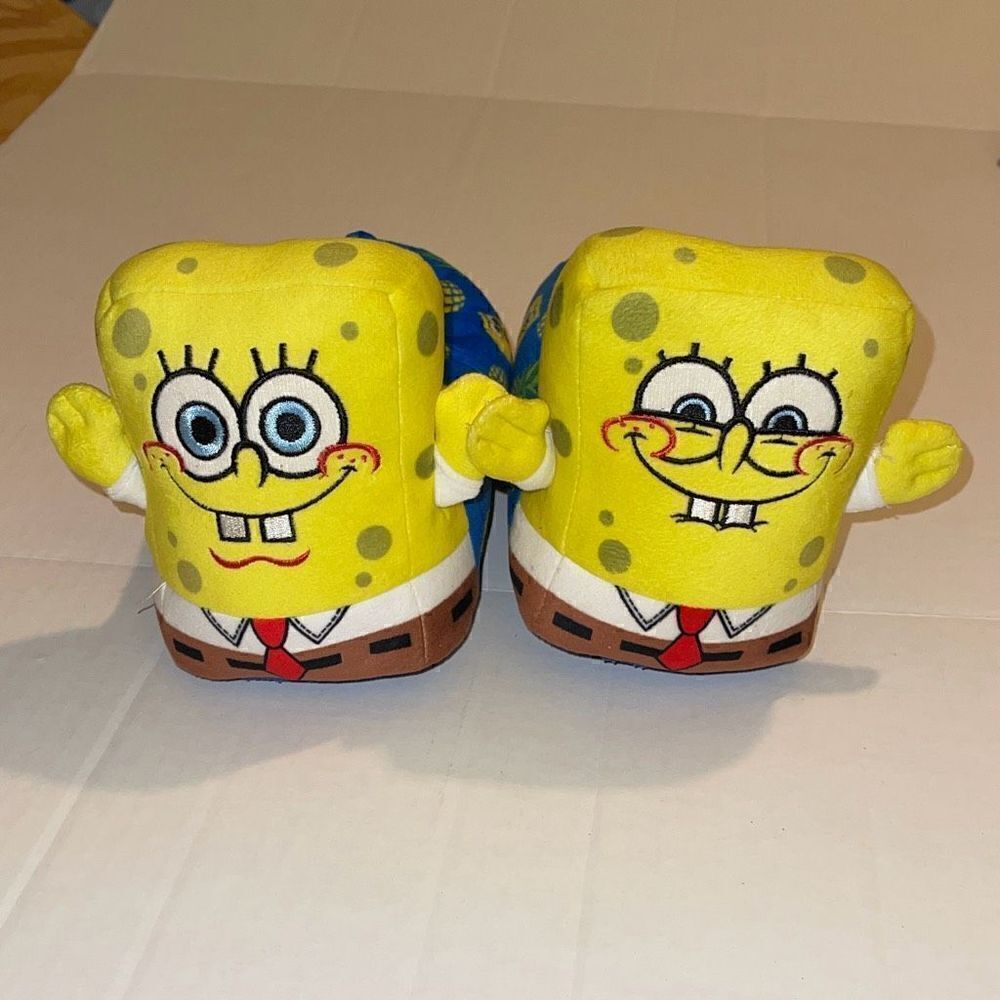 SpongeBob SquarePants kids slippers size 13 – 1 plush cozy cute pineapple, rubbe